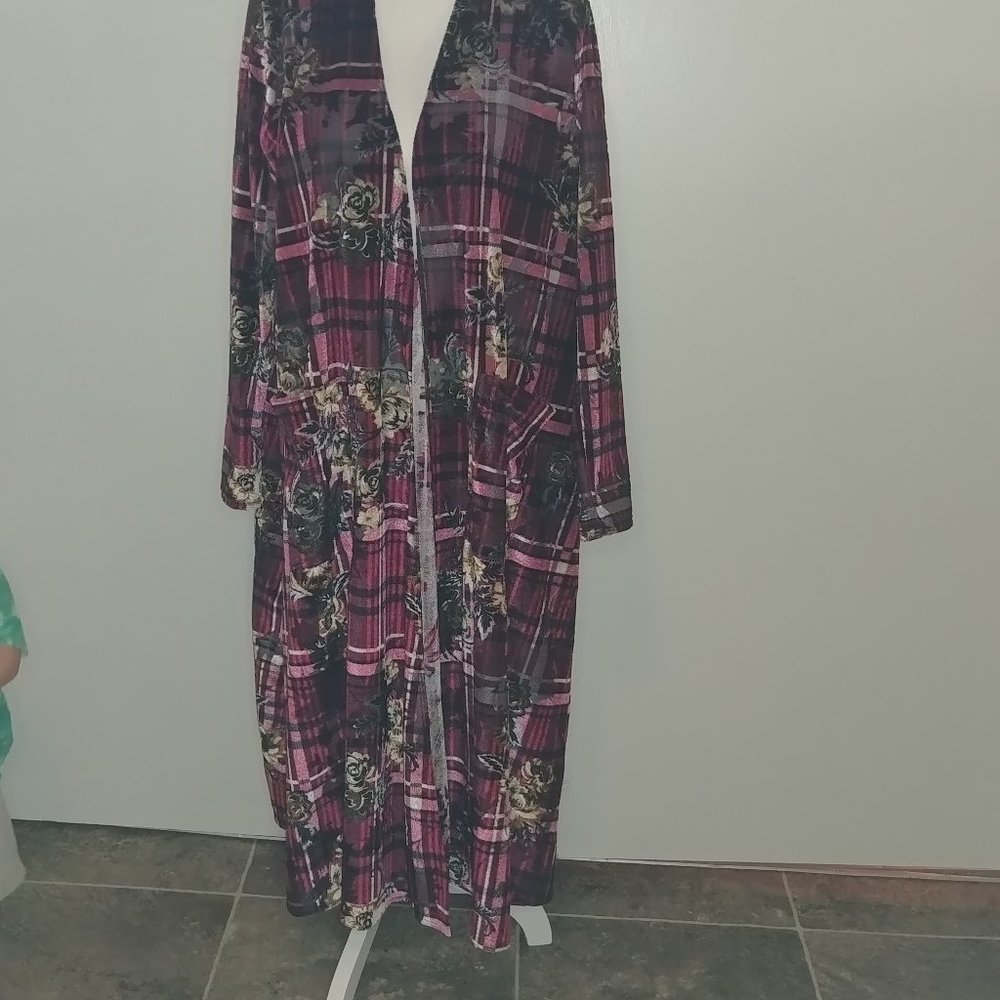 LuLaRoe Sarah Red Plaid Velvet Long Cardigan